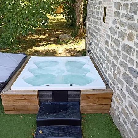 度假居 Domaine De La Comte - Hebergements Insolites & Le Vernois